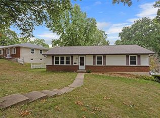 2319 NE 37th St, Kansas City, MO 64116
