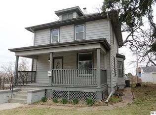 809 S 36th St, Omaha, NE 68105