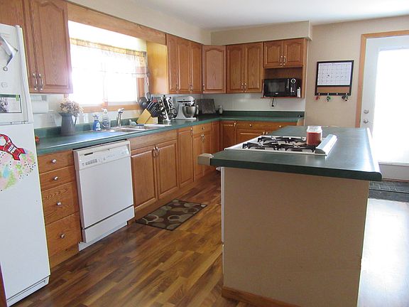 3rd image of 338 N Cedar St