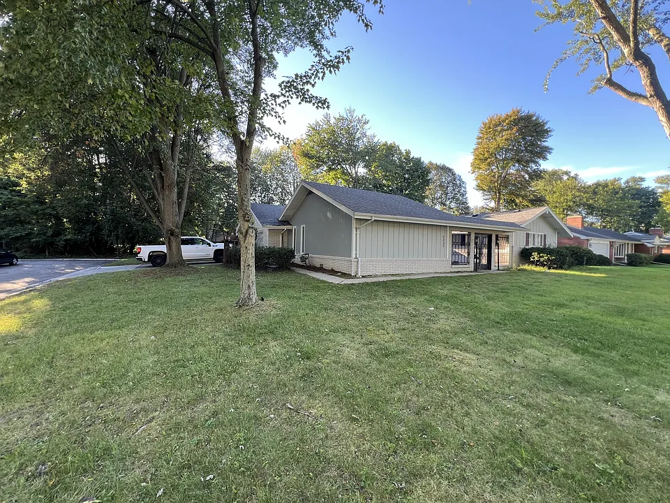 2333 Valley Brook Dr