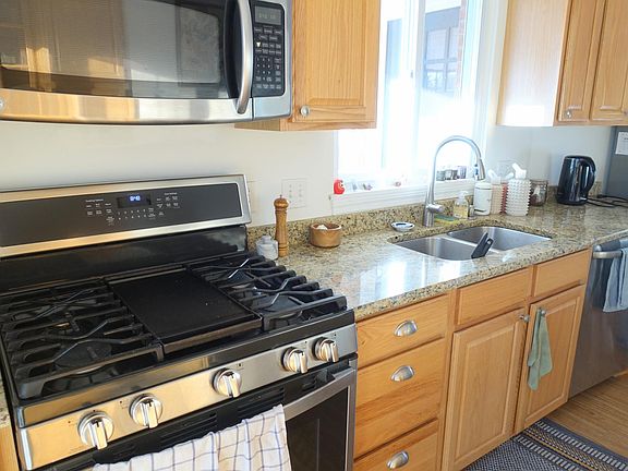 2nd image of 24261 Seneca St