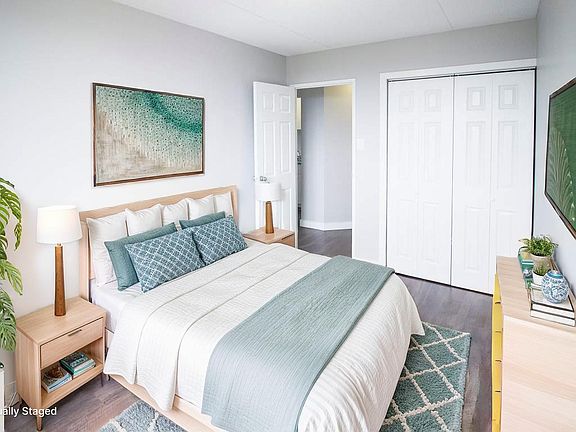 4th image of 37 Berkeley Pl W #779984