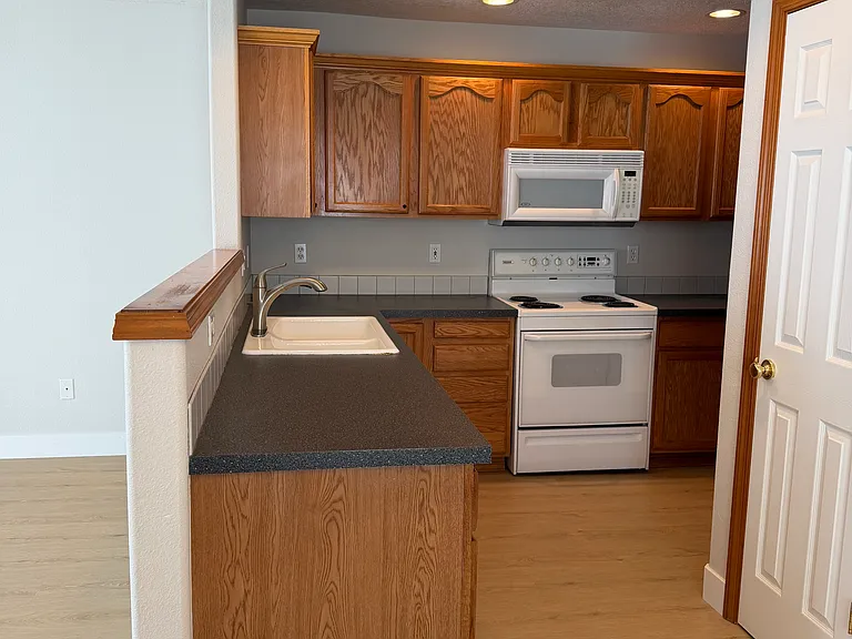 2478 SE Palmblad Rd #2468 — Photo 5