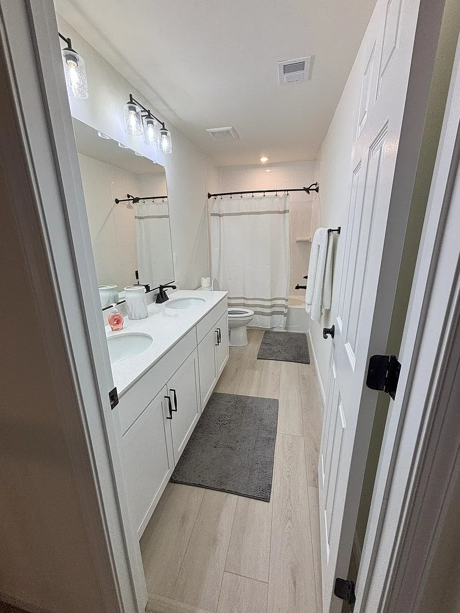 Building Photo - 11504 Bluestem Way