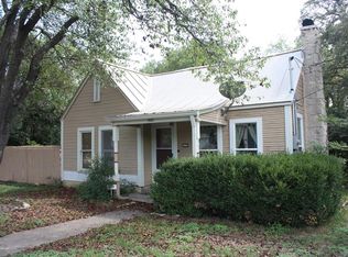 1803 Main St, Kerrville, TX 78028