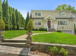 6 Idar Ct FLOOR 1, Greenwich, CT 06830