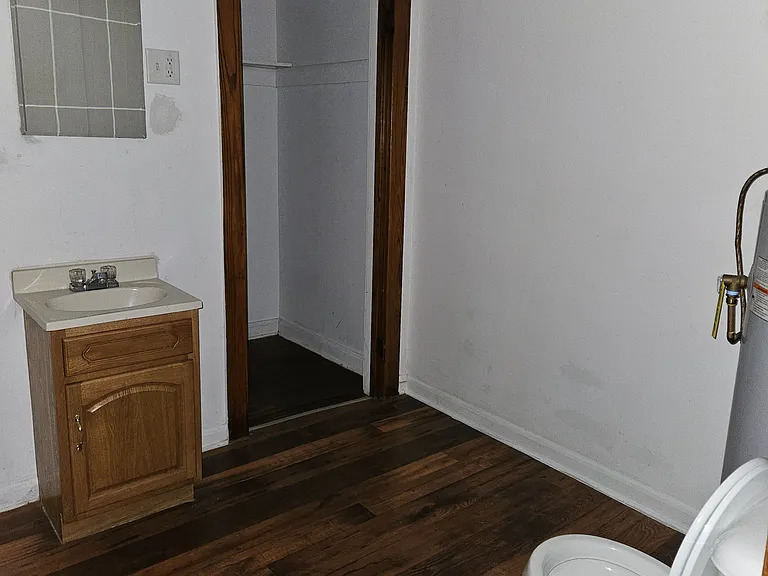 605 Mac Vean Ln #2 — Photo 6