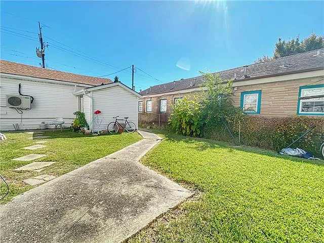 4500 Banks St — Photo 11