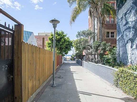 2nd image of 22 Paloma Ave APT B