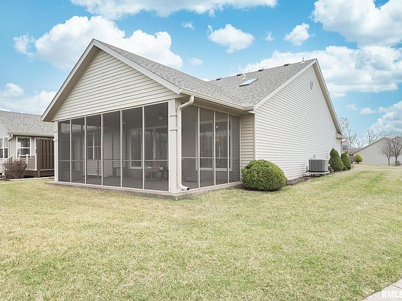 4th image of 1356 33rd Avenue Cir