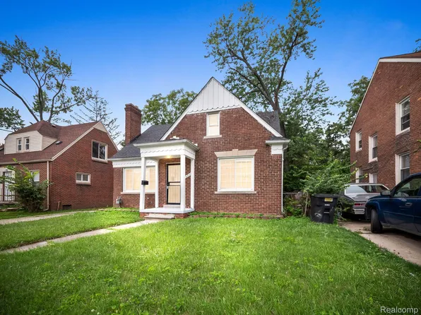 15711 Saint Marys St, Detroit, MI 48227