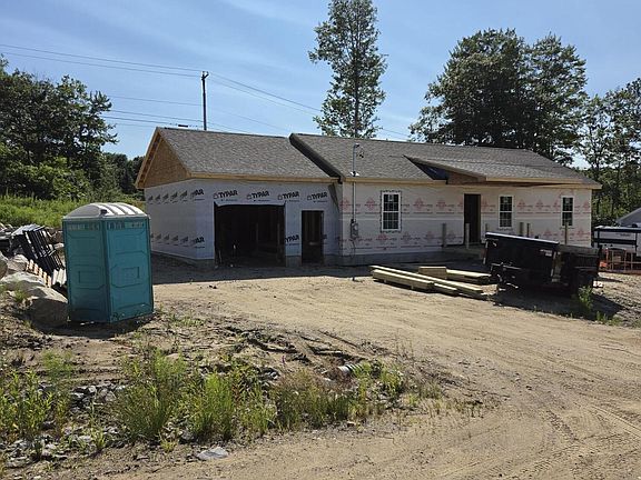 2nd image of 19 Welchville Commons Drive