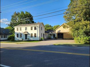 65 W Main St, Yarmouth, ME 04096