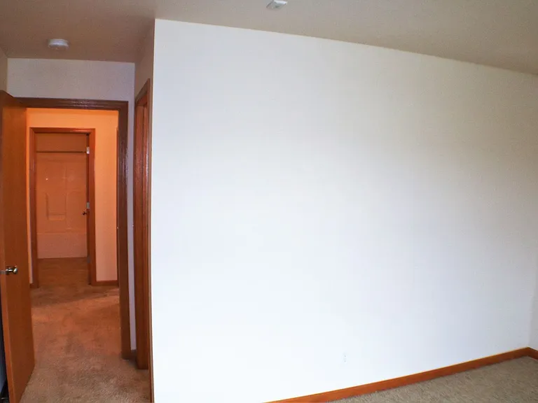 545 Pond View Drive — Photo 31