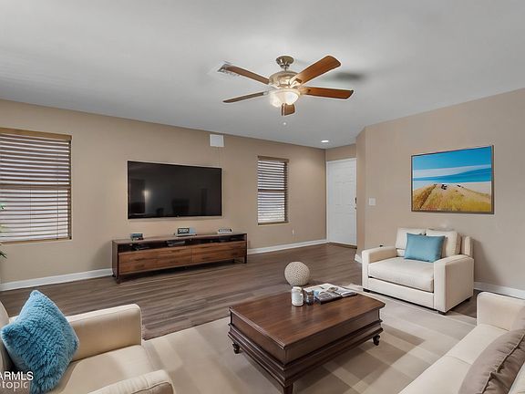 5th image of 22351 N BISHOP Drive