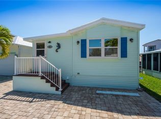31 Nettles Blvd, Jensen Beach, FL 34957