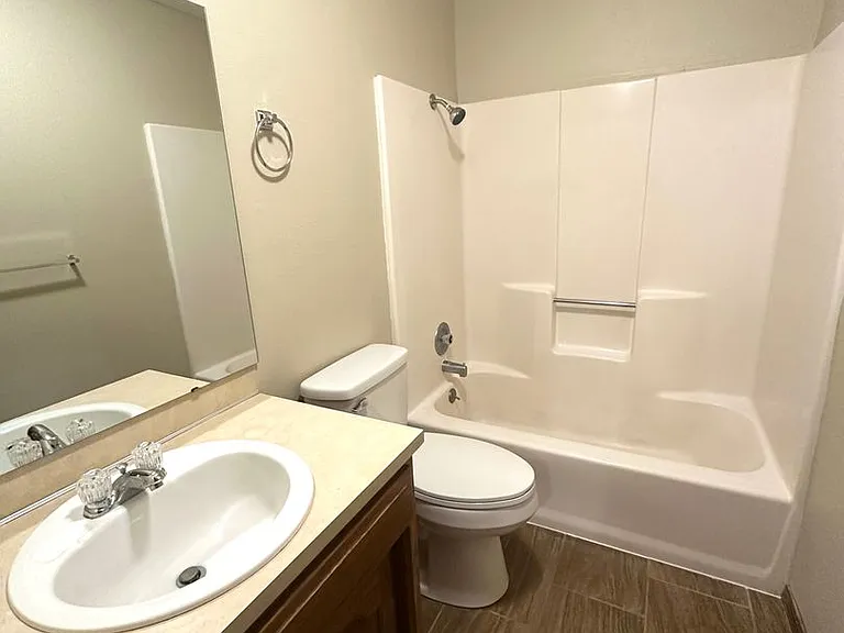 2210 E Macs Ct — Photo 10
