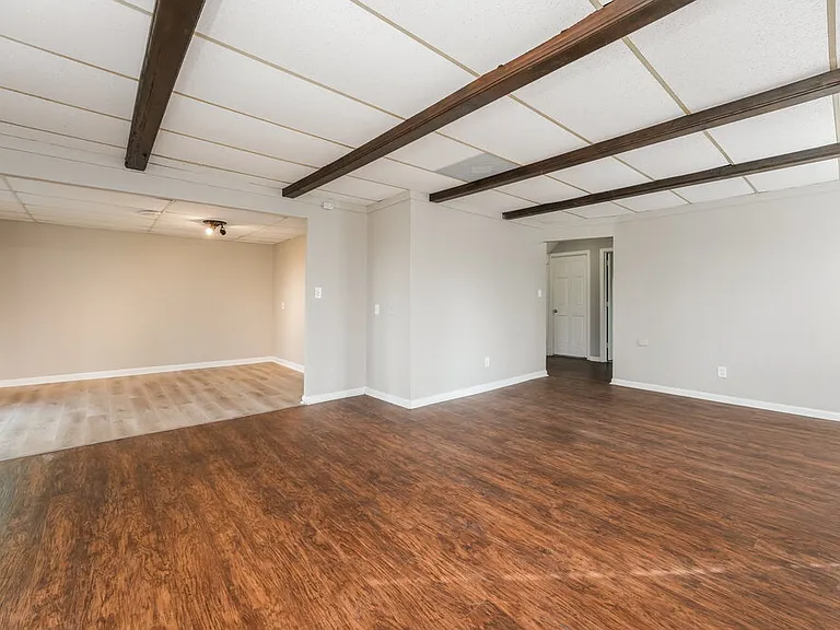 963 Asborough Ct — Photo 5
