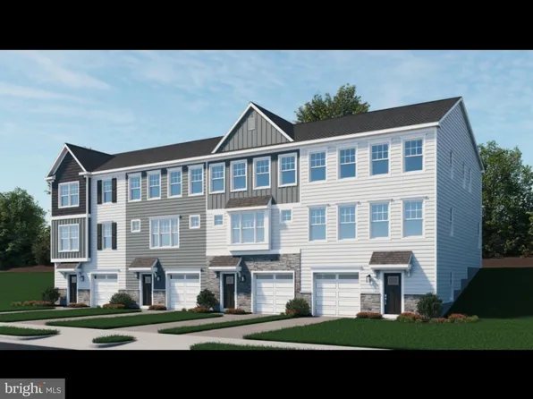 308 E Sawyer Ct, Royersford, PA 19468