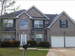 386 Kentwood Springs Dr, Hampton, GA 30228