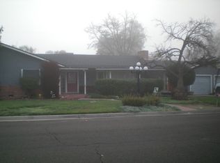 1915 Short Dr, Hanford, CA 93230