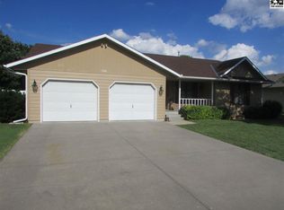 1516 Trail West St, McPherson, KS 67460