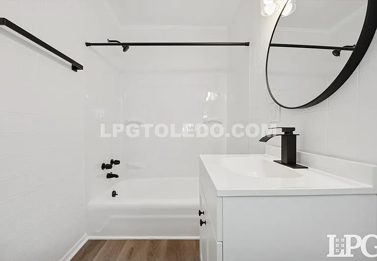 4013 Caroline Ave — Photo 12