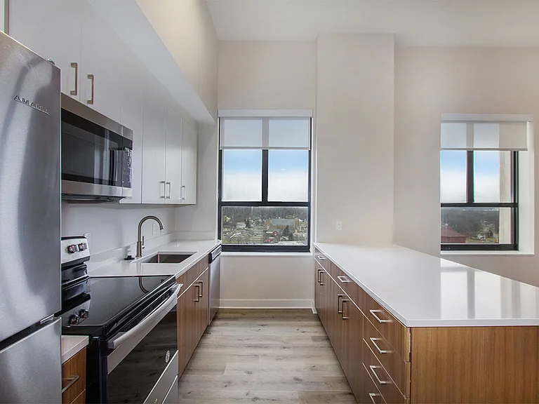 25 W Michigan Ave — Photo 1