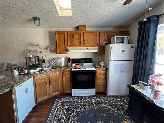 4th image of 91 Stony Acres Dr