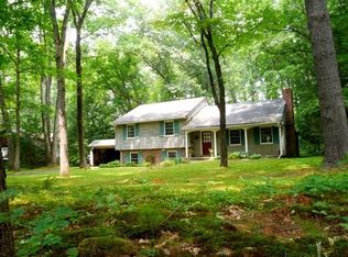 96 Alpine Dr, Amherst, MA 01002