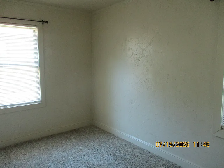 1404 SW 13th Ave — Photo 6