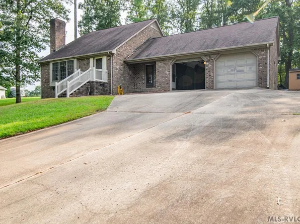 302 Riverside Trl, Roanoke Rapids, NC 27870