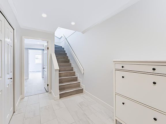 4th image of 7040 Williams Rd #34