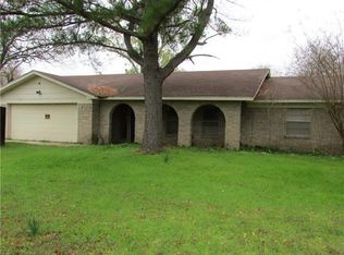 254 Briar Ln, Rockdale, TX 76567