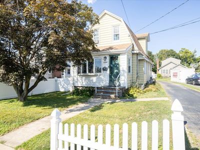 404 Silver Lane, Oceanside, NY, 11572