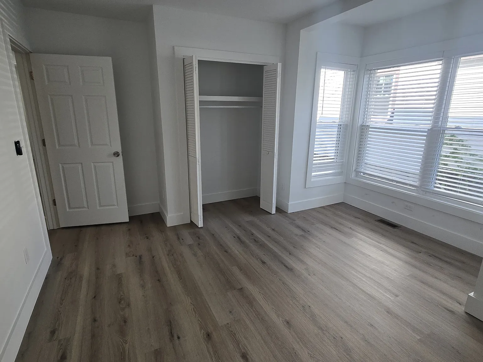 9 Hoyt St — Photo 4