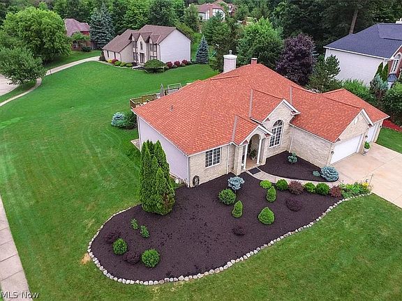 5th image of 7642 Wilton Ln