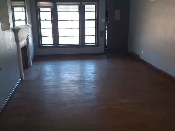 3rd image of 1806 Eton Ln