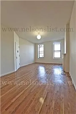 Rented by R New York | media 16