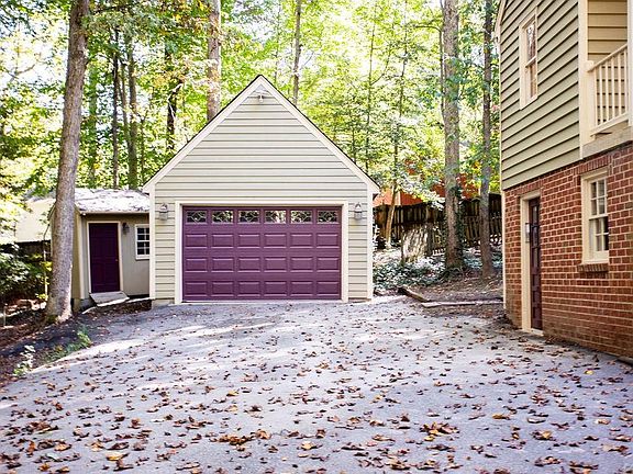 5th image of 11 Big Meadows Ct