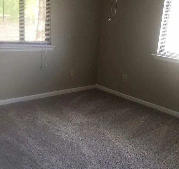 1018 Old Manor Rd — Photo 12