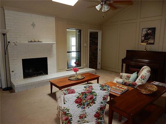 Spacious Living area