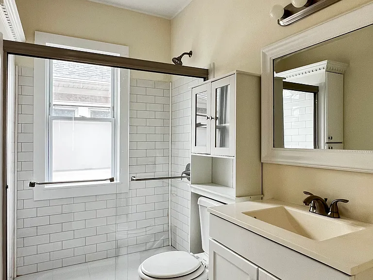 13 Chase St #2 — Photo 5
