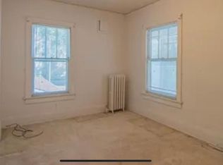 748 W Main St, Decatur, IL 62522