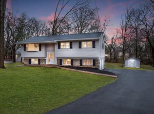 230 Tomstock Rd, Audubon, PA 19403