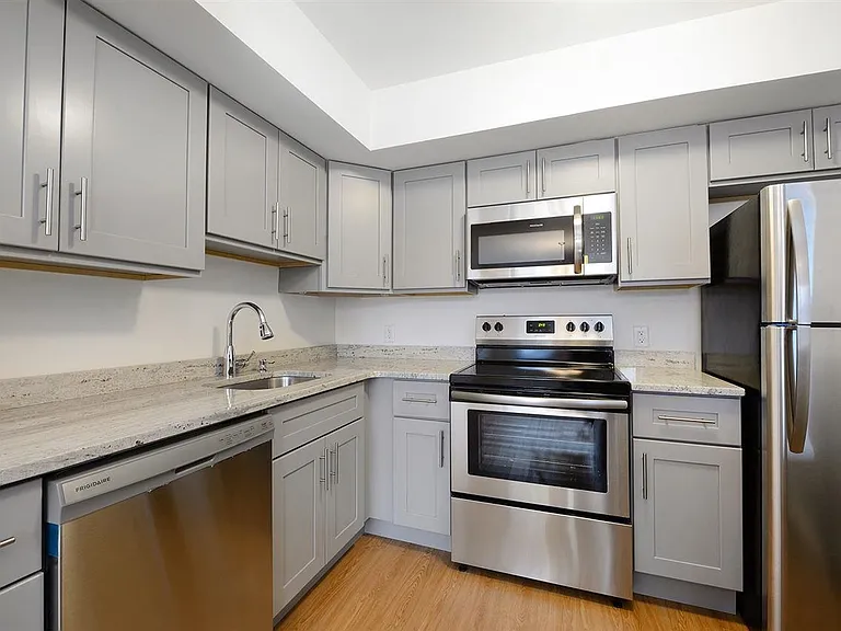 200 Central Ave #C1 — Photo 6