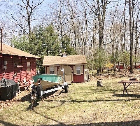3rd image of 1214 Valley Dr