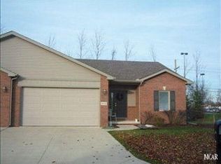 1946 Winding Meadows Dr, Monroe, MI 48162