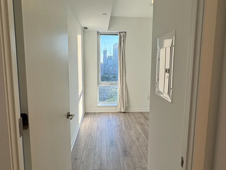 10 Oak St #1907 — Photo 19