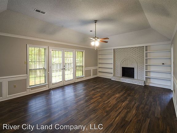 5th image of 4485 Pinegate Dr
